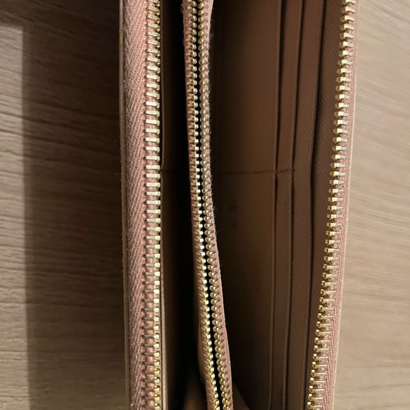 LOW START Prada Wallet (EUC) - Picture 4 of 6